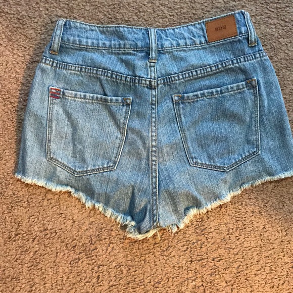 Urban Outfitters high waisted shorts - Picture 2 of 2